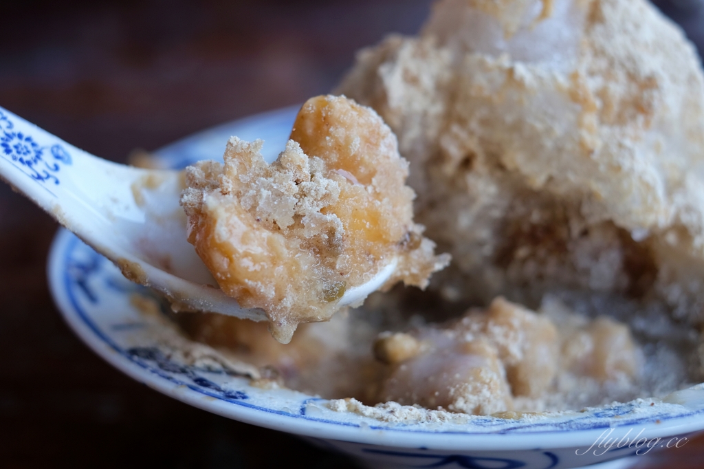 金門金寧｜古寧頭老麵茶，清涼消暑又充滿古味的老麵茶，配料都是店家自已做的 @飛天璇的口袋