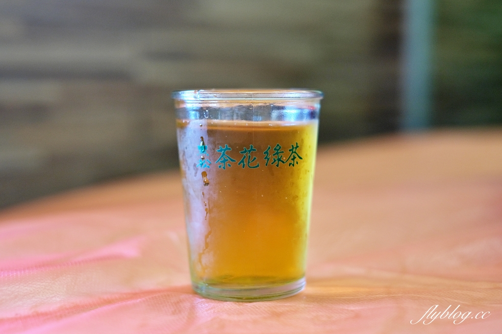 金門金寧｜記德海鮮餐廳．金門必吃高粱嗆蟹，必點切八塊和芋頭排骨，CP值超高的海鮮餐廳 @飛天璇的口袋