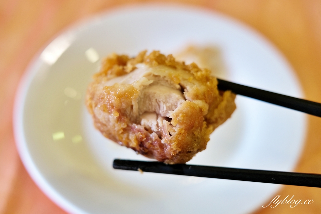 金門金寧｜記德海鮮餐廳．金門必吃高粱嗆蟹，必點切八塊和芋頭排骨，CP值超高的海鮮餐廳 @飛天璇的口袋