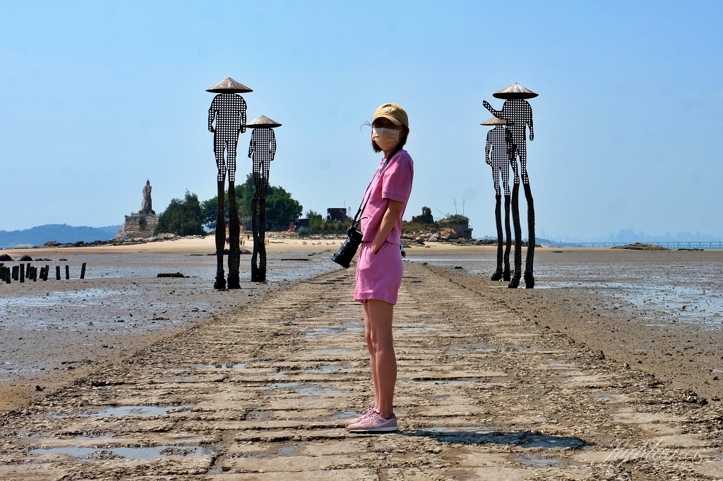 金門金城｜建功嶼，金門版的摩西分海，IG必拍大型牡蠣人裝罝藝術 @飛天璇的口袋
