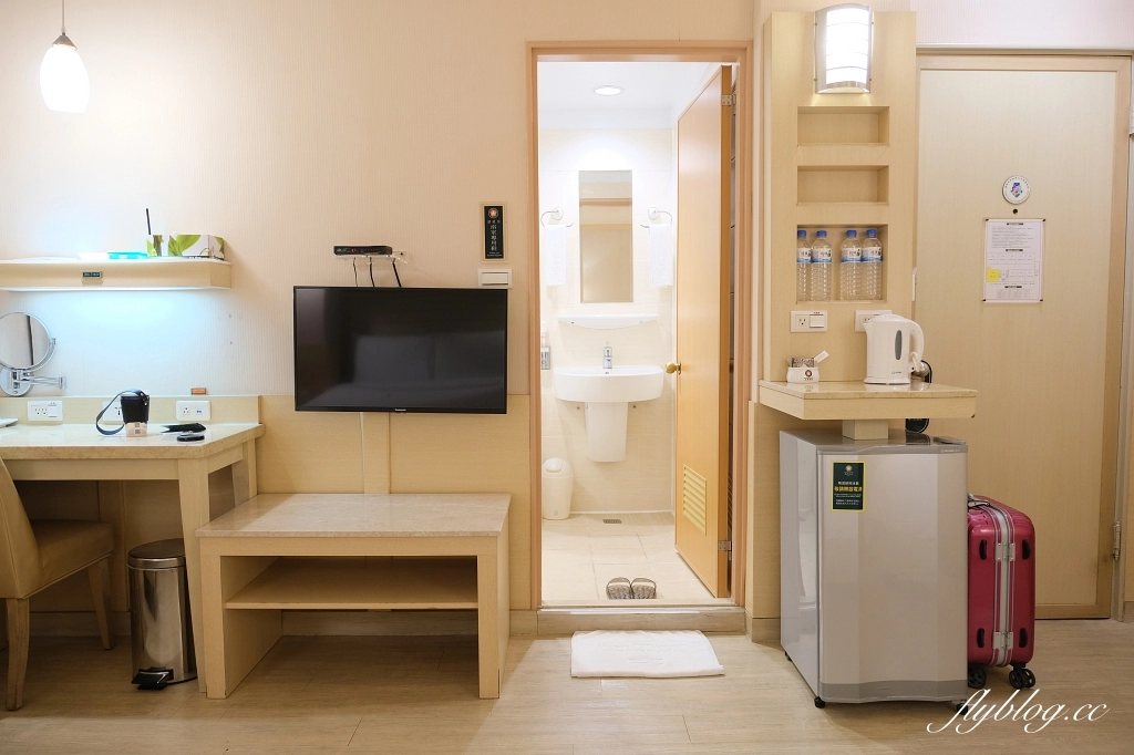 台南中西｜康橋商旅台南民生館．坐擁台南安平運河美景，平日晚上房價只要1000多元 @飛天璇的口袋