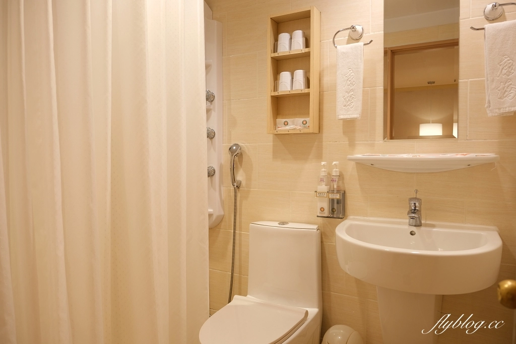 台南中西｜康橋商旅台南民生館．坐擁台南安平運河美景，平日晚上房價只要1000多元 @飛天璇的口袋