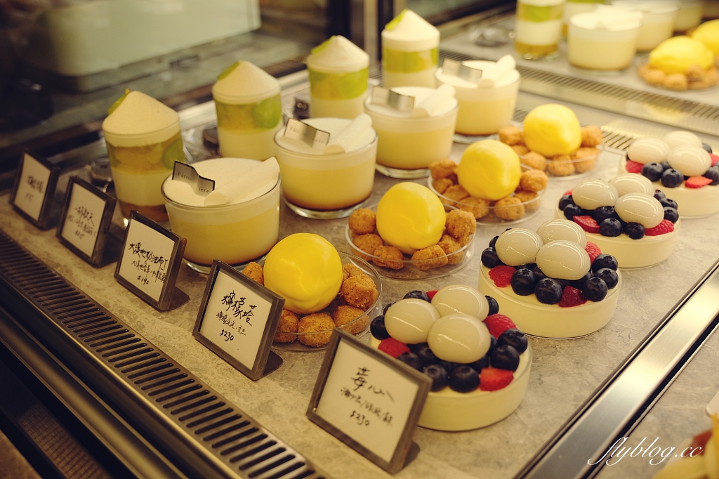 台南中西｜河床甜點，台北搬到台南的人氣甜點店，內用外帶規範一次看清楚 @飛天璇的口袋