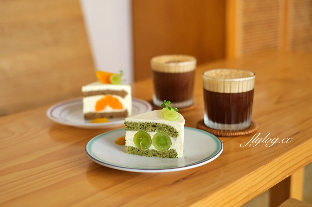 台中西區｜鐵木Ironwood City，草悟道質感甜點咖啡館，模範街巷弄裡的戚風蛋糕 @飛天璇的口袋