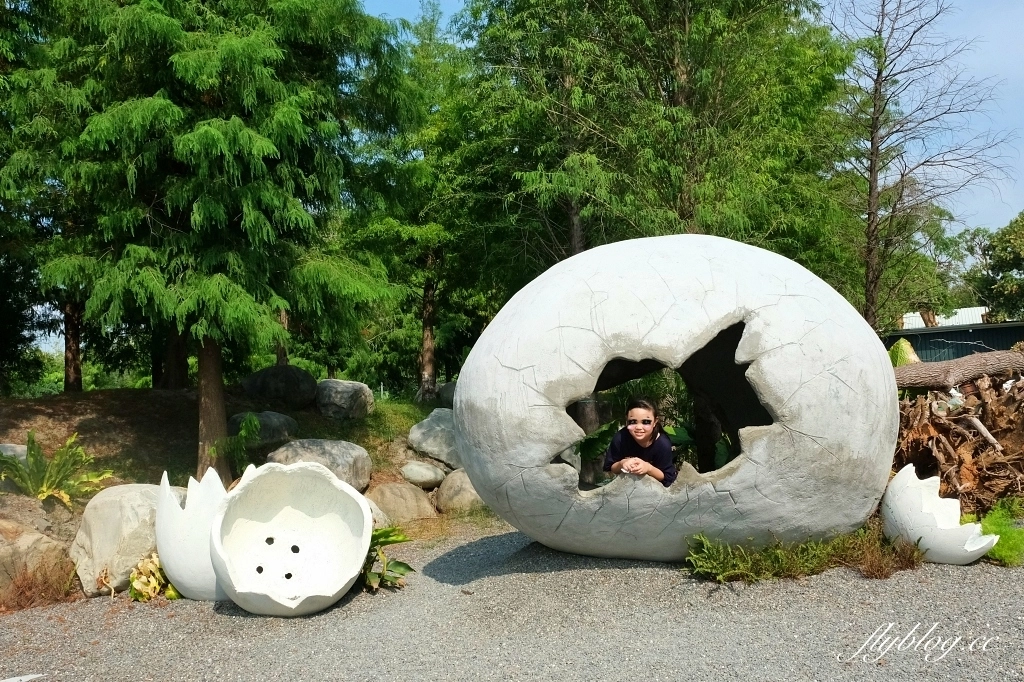 彰化田尾｜好田森林， 超Q恐龍主題彰化親子景點，恐龍森林、椰林沙灘、滑草山丘、空中卡丁車 @飛天璇的口袋