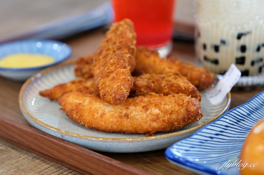 彰化田尾｜好田森林， 超Q恐龍主題彰化親子景點，恐龍森林、椰林沙灘、滑草山丘、空中卡丁車 @飛天璇的口袋