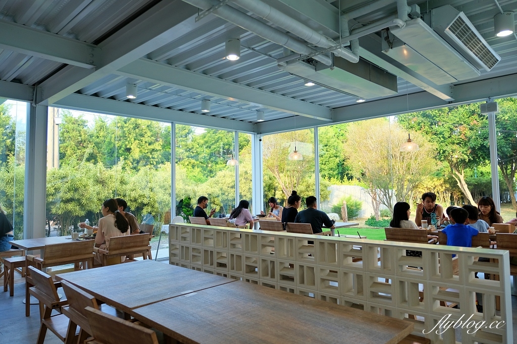 彰化田尾|好田森林, 超Q恐龍主題彰化親子景點,恐龍森林、椰林沙灘、滑草山丘、空中卡丁車 @飛天璇的口袋 彰化田尾|好田森林, 超Q恐龍主題彰化親子景點,恐龍森林、椰林沙灘、滑草山丘、空中卡丁車 @飛天璇的口袋