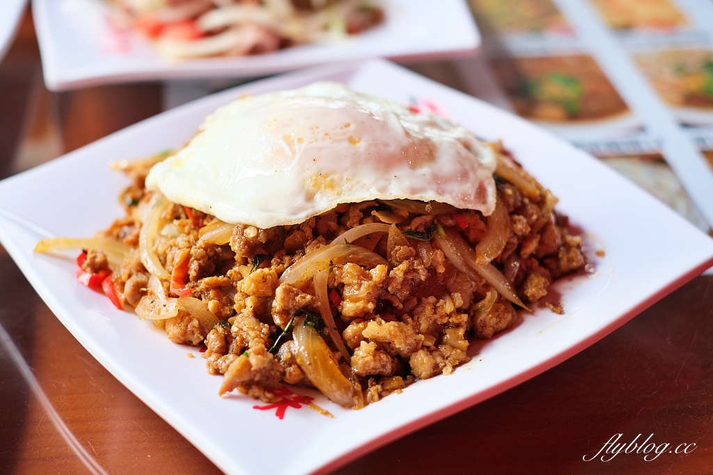 台中西區｜泰粉味泰國米粉湯專賣店，一個人也可以獨享的泰式料理，重溫泰國路邊攤那碗米粉湯 @飛天璇的口袋