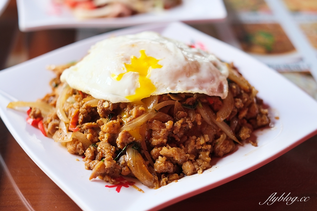 台中西區｜泰粉味泰國米粉湯專賣店，一個人也可以獨享的泰式料理，重溫泰國路邊攤那碗米粉湯 @飛天璇的口袋