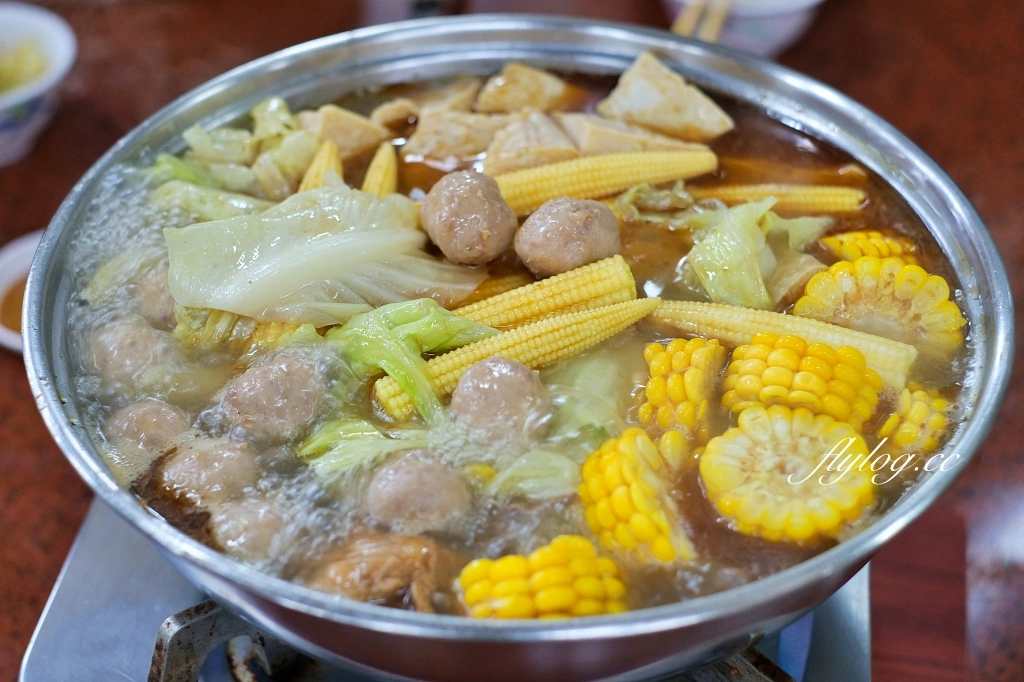 南投中寮｜炮哥薑母鴨．鄉民推薦南投最強薑母鴨，冬天常常大排長龍 @飛天璇的口袋