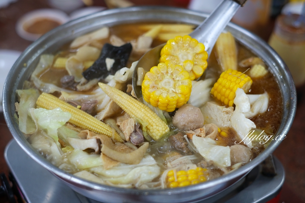 南投中寮｜炮哥薑母鴨．鄉民推薦南投最強薑母鴨，冬天常常大排長龍 @飛天璇的口袋