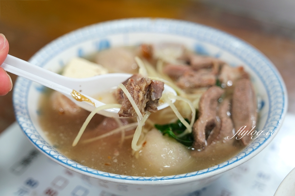 苗栗三義｜彩雲麵食．隱身三義市場內，早上5點就開賣的客家美食 @飛天璇的口袋