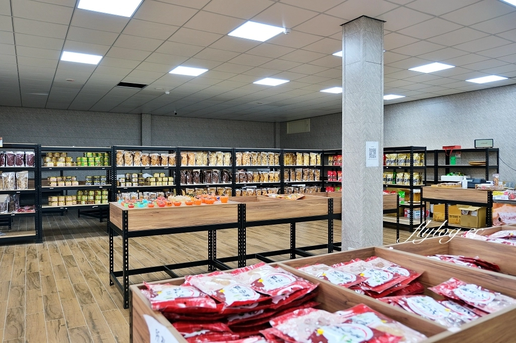 苗栗銅鑼｜阿財發粿．九華山客家米食總店，7-11和休息站熱賣的黑糖發粿 @飛天璇的口袋