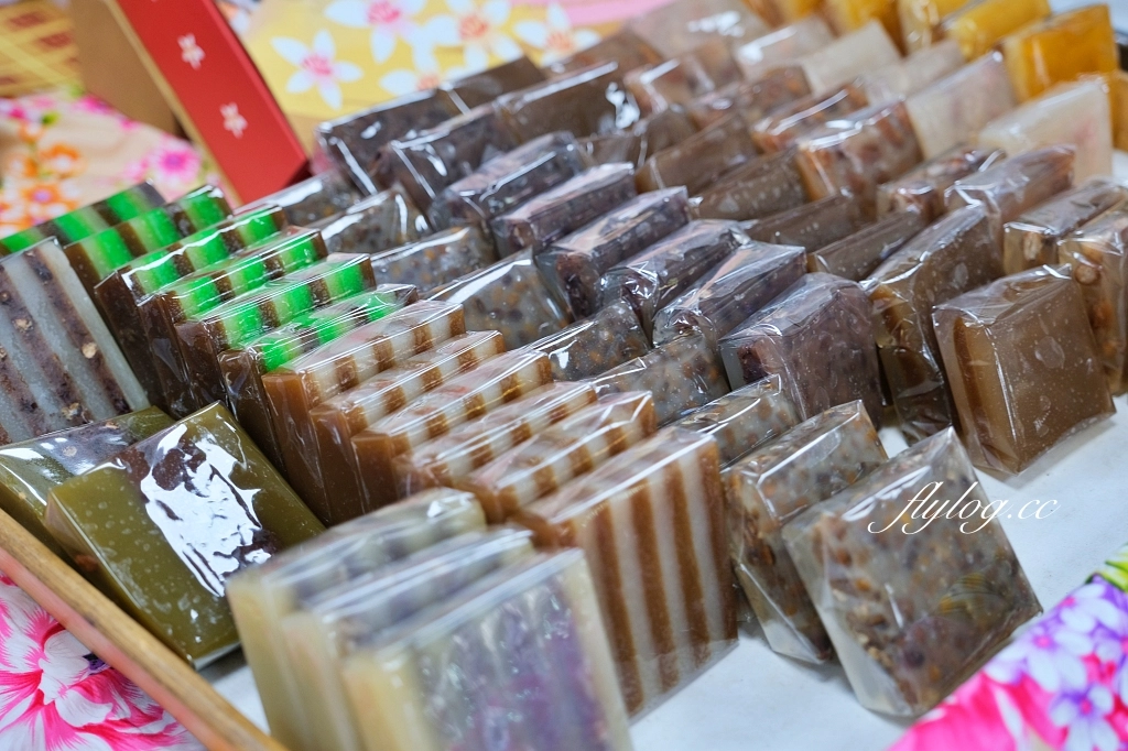 苗栗銅鑼｜阿財發粿．九華山客家米食總店，7-11和休息站熱賣的黑糖發粿 @飛天璇的口袋