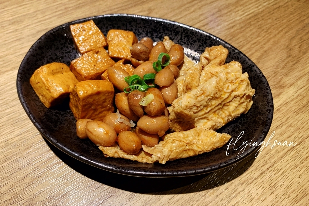 台中南屯｜太初麵食．牛肉麵店也可以這麼氣派，營業到凌晨12點 @飛天璇的口袋