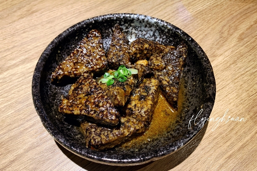 台中南屯｜太初麵食．牛肉麵店也可以這麼氣派，營業到凌晨12點 @飛天璇的口袋