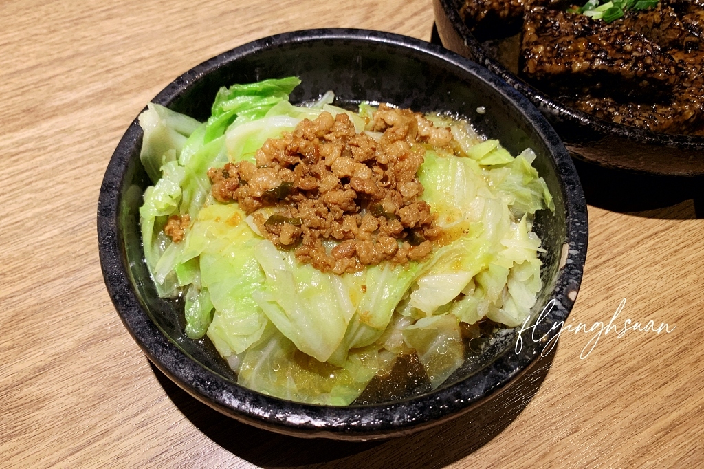 台中南屯｜太初麵食．牛肉麵店也可以這麼氣派，營業到凌晨12點 @飛天璇的口袋