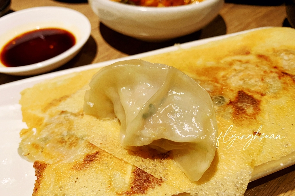 台中南屯｜太初麵食．牛肉麵店也可以這麼氣派，營業到凌晨12點 @飛天璇的口袋