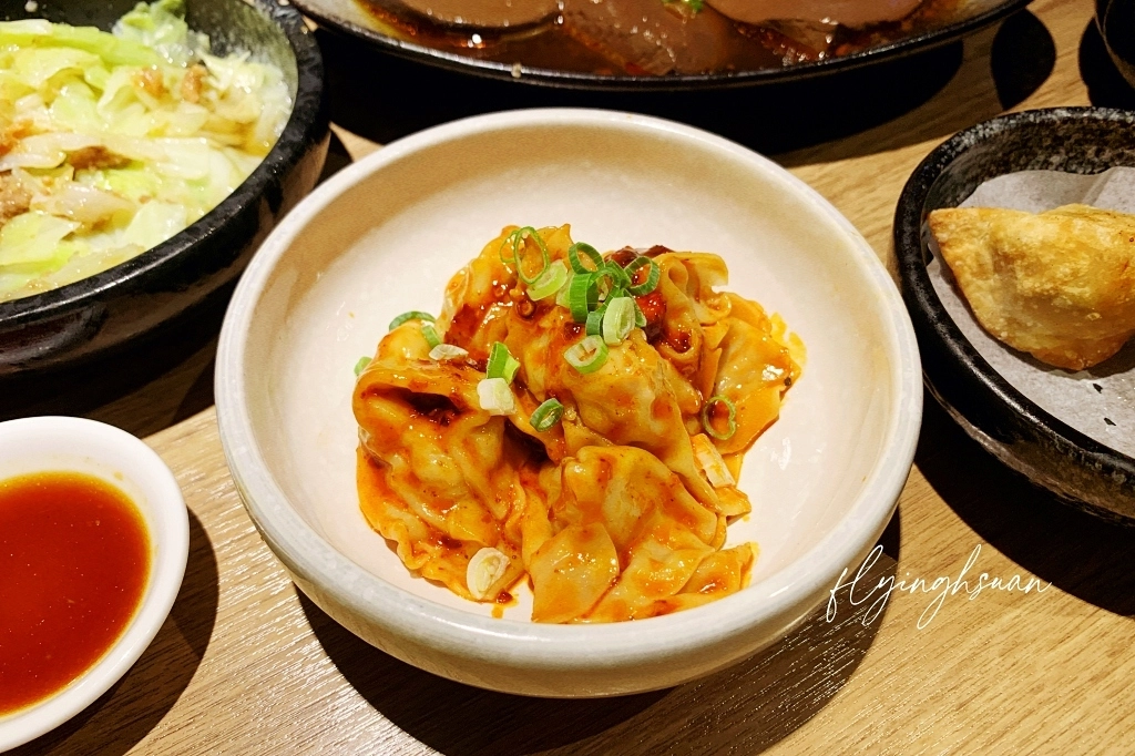 台中南屯｜太初麵食．牛肉麵店也可以這麼氣派，營業到凌晨12點 @飛天璇的口袋