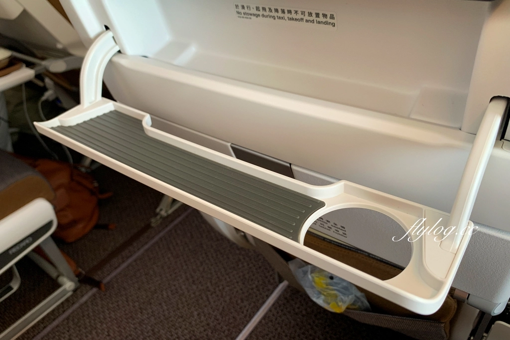 日本北海道｜星宇航空 JX850 台北&ndash;札幌 空中巴士A330-900，可愛的史努比主題飛機 @飛天璇的口袋