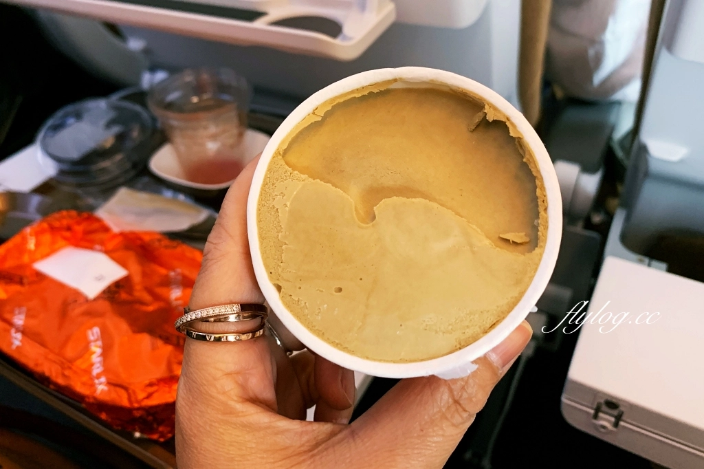 日本北海道｜星宇航空 JX850 台北&ndash;札幌 空中巴士A330-900，可愛的史努比主題飛機 @飛天璇的口袋