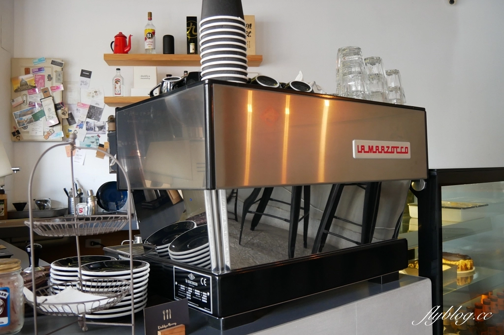 苗栗後龍｜ Daddy&Mommy Bakery．後龍老宅文青咖啡館，街角飄著迷人咖啡香 @飛天璇的口袋