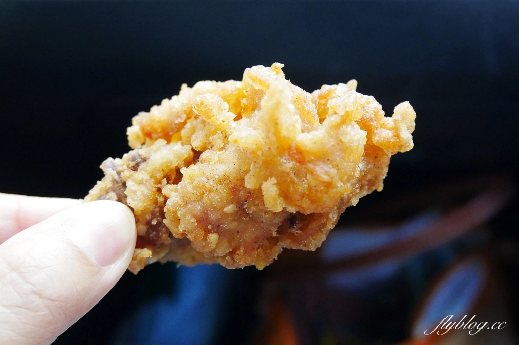 台中北屯|黑冠炸雞,水湳超人氣炸雞店,一大早就排隊買炸雞 @飛天璇的口袋 台中北屯|黑冠炸雞,水湳超人氣炸雞店,一大早就排隊買炸雞 @飛天璇的口袋