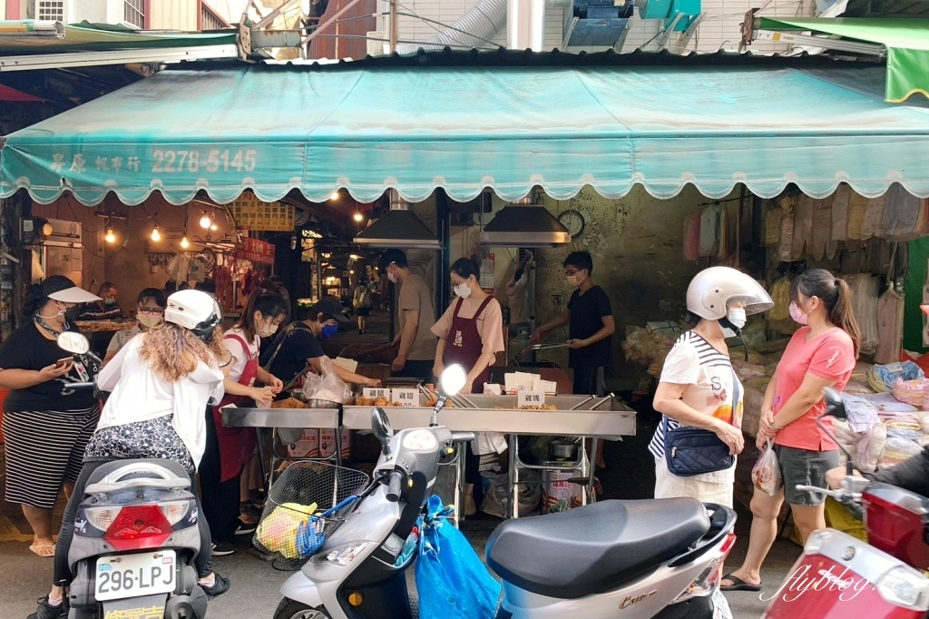 台中北屯|黑冠炸雞,水湳超人氣炸雞店,一大早就排隊買炸雞 @飛天璇的口袋 台中北屯|黑冠炸雞,水湳超人氣炸雞店,一大早就排隊買炸雞 @飛天璇的口袋