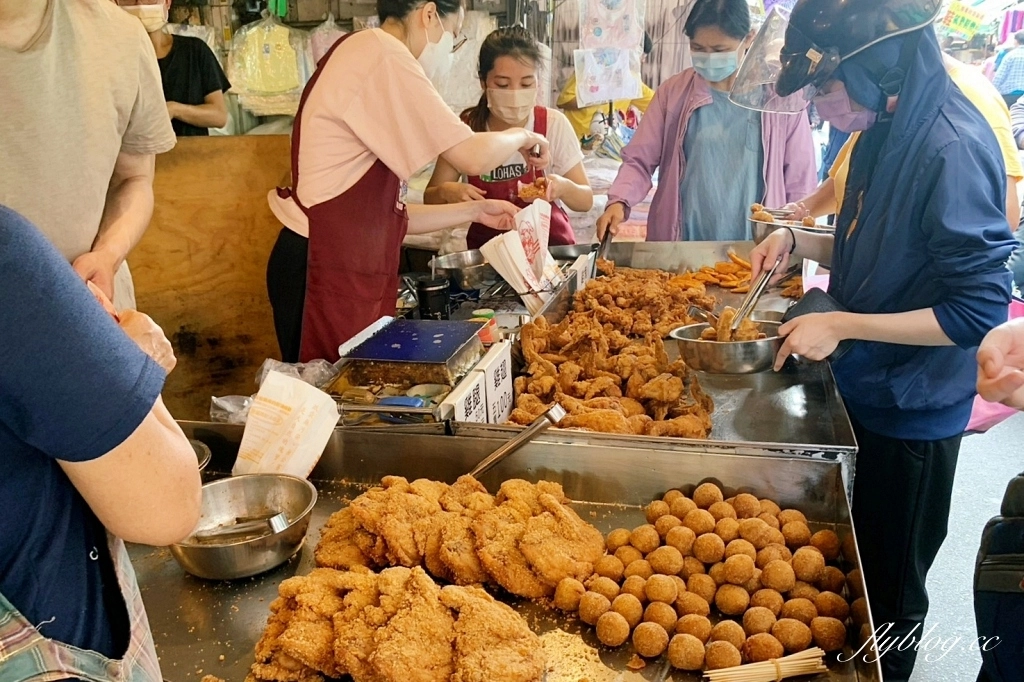 台中北屯|黑冠炸雞,水湳超人氣炸雞店,一大早就排隊買炸雞 @飛天璇的口袋 台中北屯|黑冠炸雞,水湳超人氣炸雞店,一大早就排隊買炸雞 @飛天璇的口袋