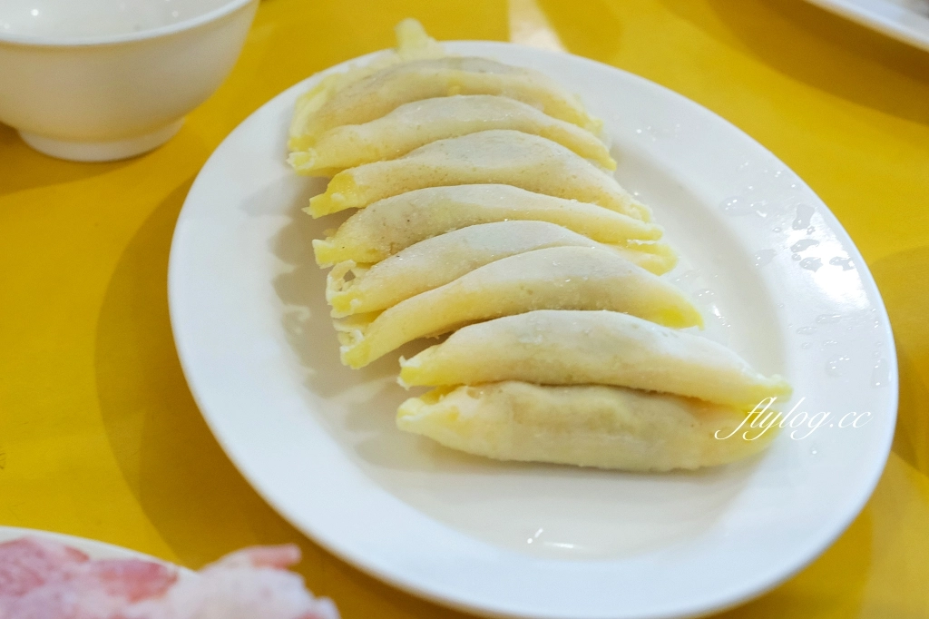 台中西屯|汕頭牛肉劉沙茶爐.大墩十八街60老字號沙茶火鍋,炭火和臉盆更有懷舊感 @飛天璇的口袋 台中西屯|汕頭牛肉劉沙茶爐.大墩十八街60老字號沙茶火鍋,炭火和臉盆更有懷舊感 @飛天璇的口袋