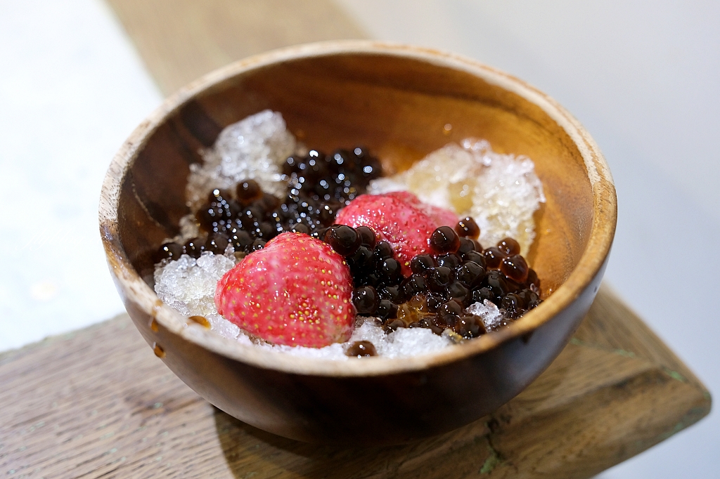 台南中西｜清水堂愛玉專賣店，吃過就知道為何這麼夯了，一年四季不斷推出新品 @飛天璇的口袋