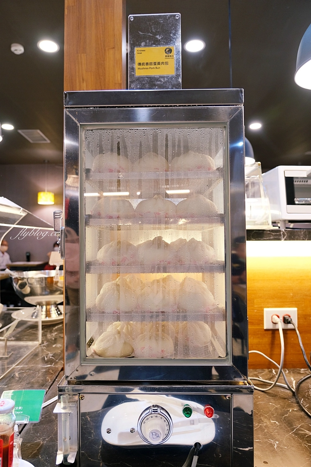 台南中西｜康橋商旅台南赤崁樓館．豐盛的早餐和宵夜免費供應，為了吃百匯住飯店 @飛天璇的口袋