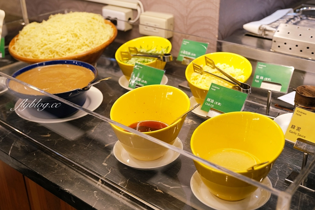 台南中西｜康橋商旅台南赤崁樓館．豐盛的早餐和宵夜免費供應，為了吃百匯住飯店 @飛天璇的口袋