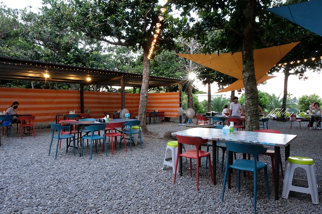 台東東河｜都蘭院子大BBQ，在院子裡吃露天BBQ，台東氛圍超棒的燒烤店 @飛天璇的口袋