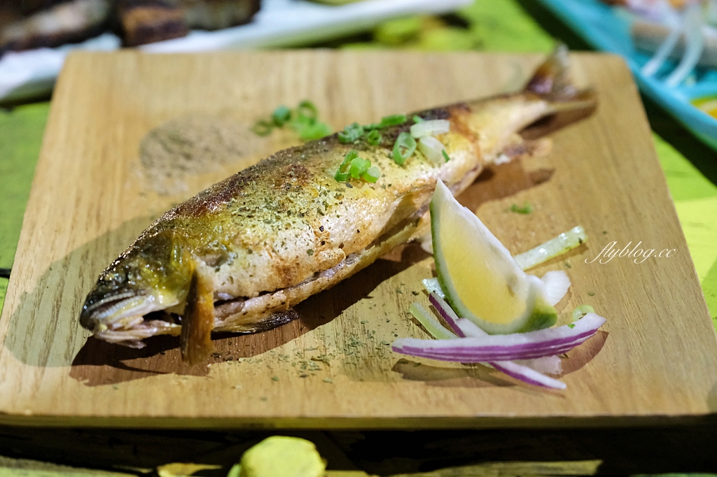 台東東河｜都蘭院子大BBQ，在院子裡吃露天BBQ，台東氛圍超棒的燒烤店 @飛天璇的口袋