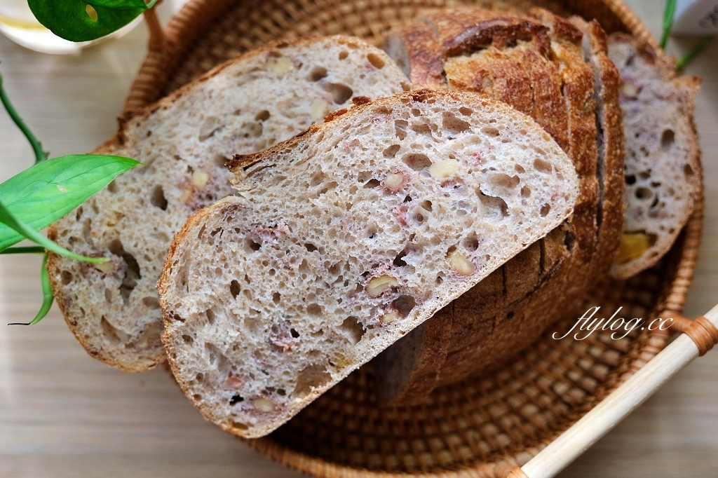 台中西區｜祖祖麵包工作室．老闆待過美國米其林餐廳，網友推薦台中最道地的酸麵包 @飛天璇的口袋