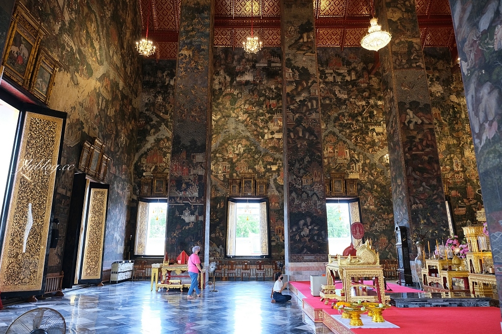泰國曼谷｜蘇泰寺 Wat Suthat，泰國一級皇家寺院，曼谷知名地標紅色大鞦韆 @飛天璇的口袋