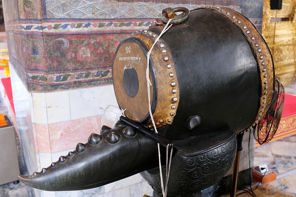 泰國曼谷｜蘇泰寺 Wat Suthat，泰國一級皇家寺院，曼谷知名地標紅色大鞦韆 @飛天璇的口袋