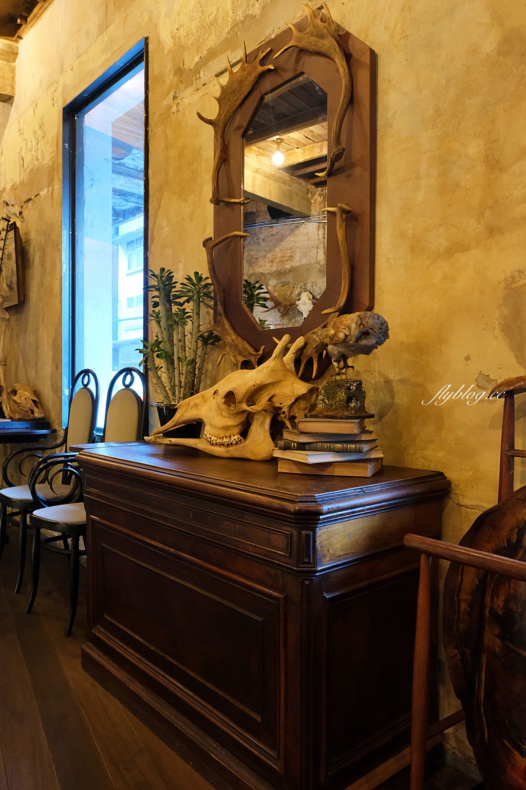 泰國曼谷|The Mustang Blu,19世紀銀行改建,曼谷老宅建築餐廳的咖啡館與飯店 @飛天璇的口袋 泰國曼谷|The Mustang Blu,19世紀銀行改建,曼谷老宅建築餐廳的咖啡館與飯店 @飛天璇的口袋