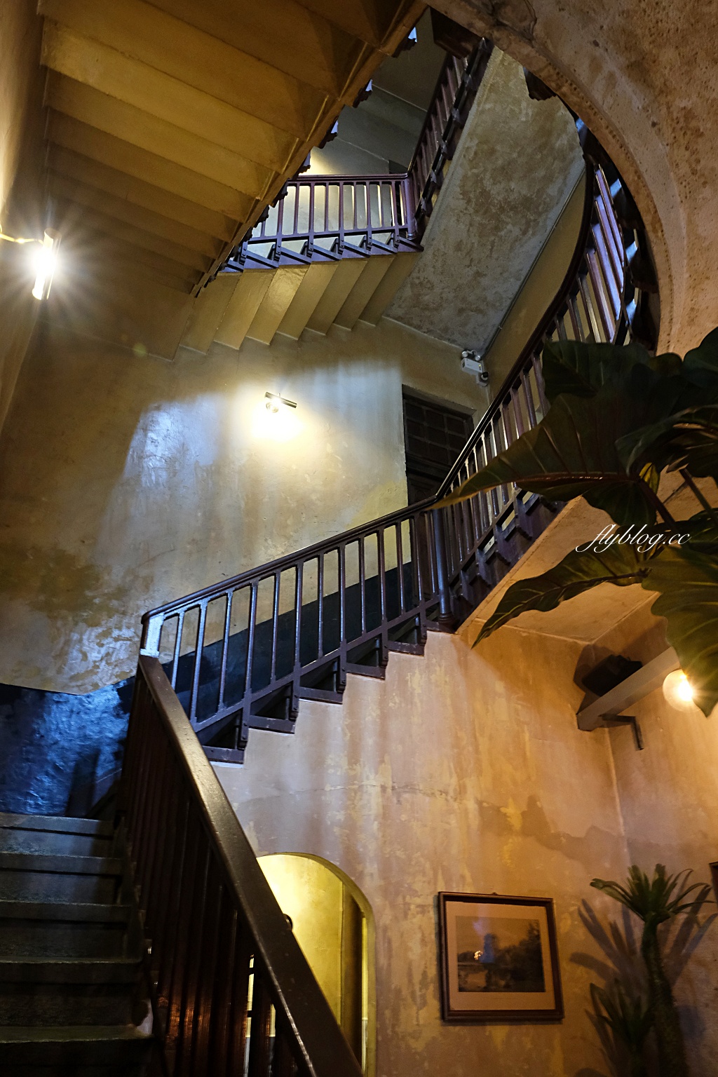 泰國曼谷|The Mustang Blu,19世紀銀行改建,曼谷老宅建築餐廳的咖啡館與飯店 @飛天璇的口袋 泰國曼谷|The Mustang Blu,19世紀銀行改建,曼谷老宅建築餐廳的咖啡館與飯店 @飛天璇的口袋