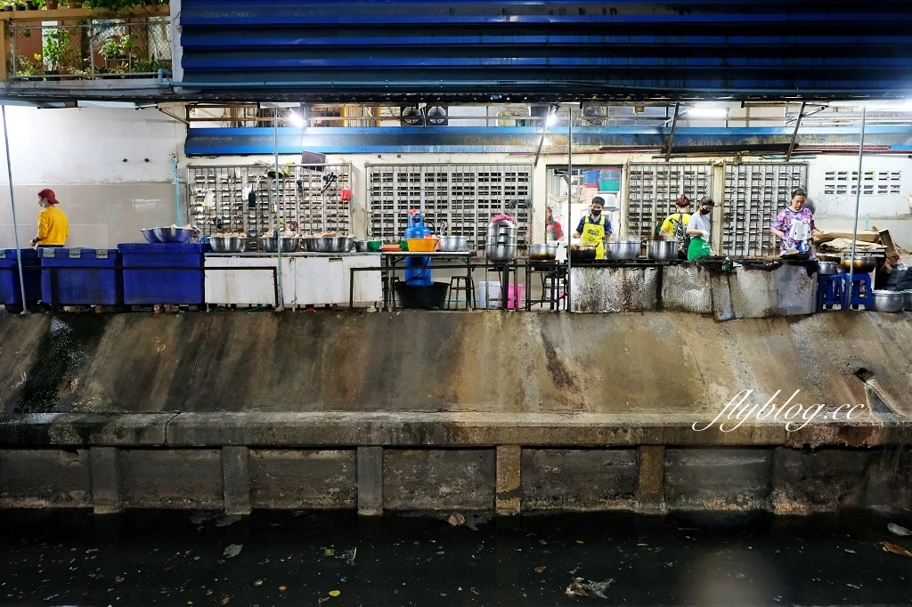 泰國曼谷｜Elvis Suki．米其林認證的泰國街頭小吃，50元就可以品嚐老字號銅板美食 @飛天璇的口袋