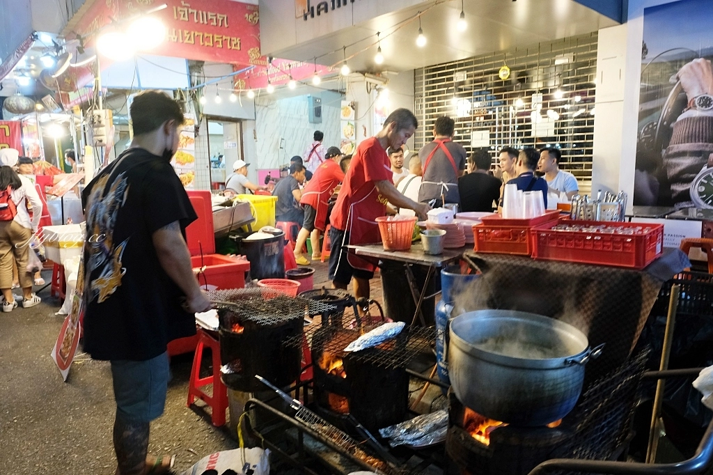 泰國曼谷｜曼谷唐人街．擁有200年歷史的中國城，感受曼谷夜晚喧嚷的氣氛 @飛天璇的口袋