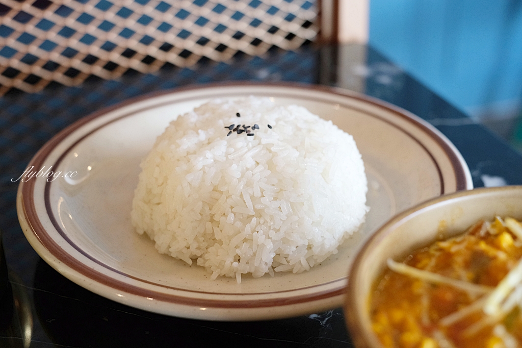 台中西區｜飪室咖哩 Renshi，台中網美風印度咖哩店，勤美誠品商圈美食推薦 @飛天璇的口袋