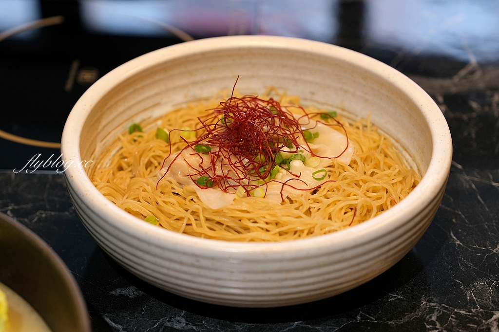 蛤?!Huh Pot台中公益店|超浮誇卜卜蜆打邊爐,超過500顆12斤巨蛤宴,8種不同吃法一次滿足 @飛天璇的口袋 蛤?!Huh Pot台中公益店|超浮誇卜卜蜆打邊爐,超過500顆12斤巨蛤宴,8種不同吃法一次滿足 @飛天璇的口袋