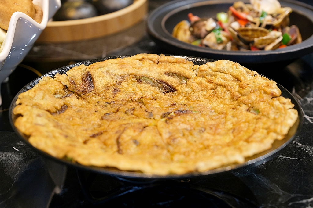 蛤?!Huh Pot台中公益店|超浮誇卜卜蜆打邊爐,超過500顆12斤巨蛤宴,8種不同吃法一次滿足 @飛天璇的口袋 蛤?!Huh Pot台中公益店|超浮誇卜卜蜆打邊爐,超過500顆12斤巨蛤宴,8種不同吃法一次滿足 @飛天璇的口袋