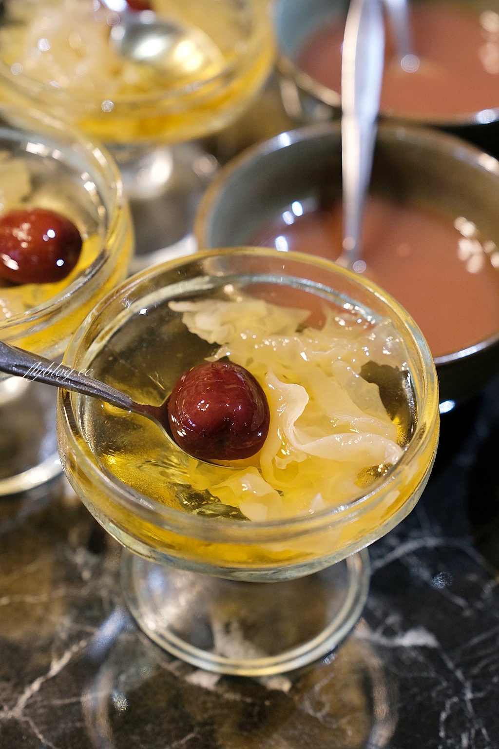 蛤?!Huh Pot台中公益店|超浮誇卜卜蜆打邊爐,超過500顆12斤巨蛤宴,8種不同吃法一次滿足 @飛天璇的口袋 蛤?!Huh Pot台中公益店|超浮誇卜卜蜆打邊爐,超過500顆12斤巨蛤宴,8種不同吃法一次滿足 @飛天璇的口袋