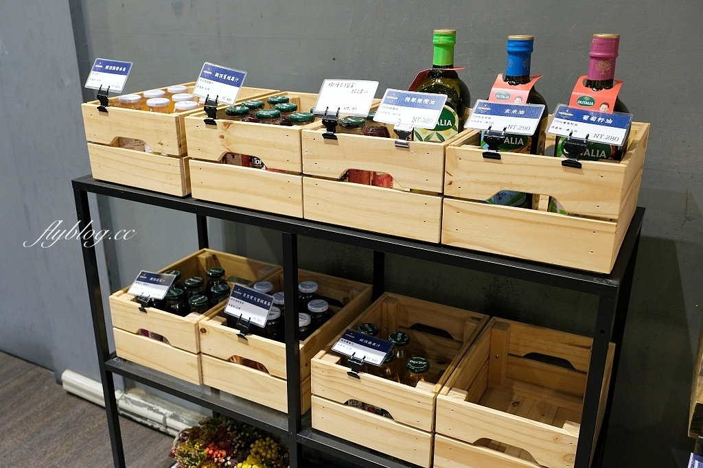 吉爾斯手作烘焙｜草莓季限定，超療癒草莓蛋糕、草莓捲、草莓乳酪上市囉！ @飛天璇的口袋