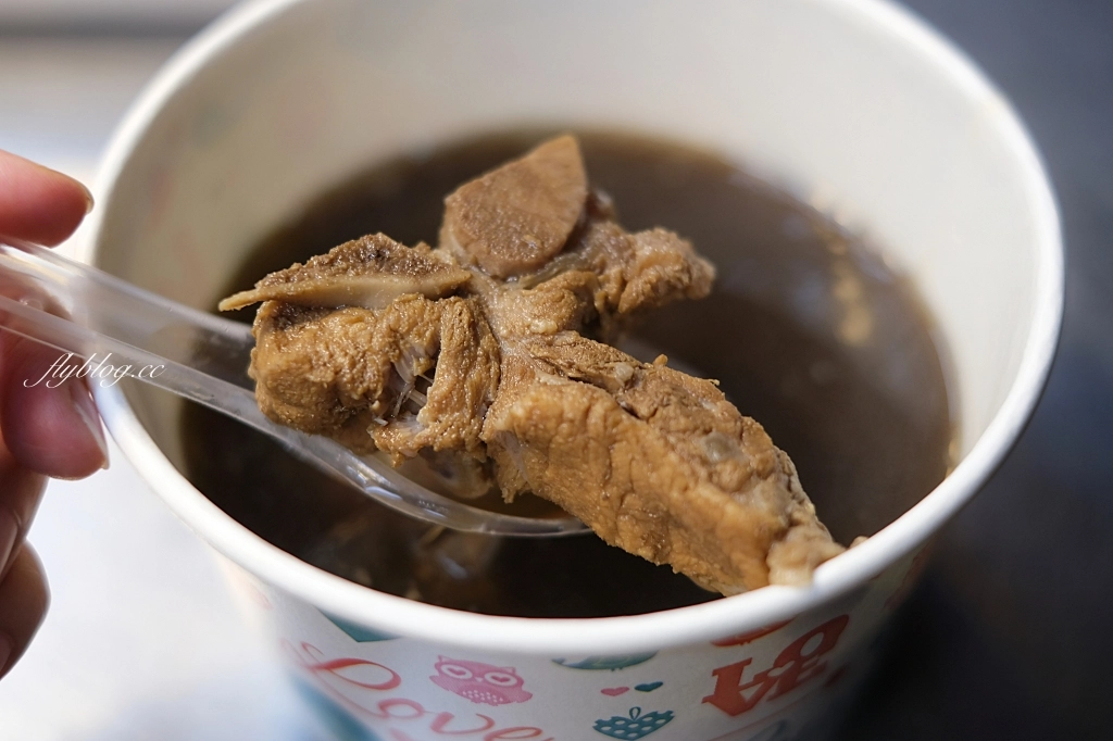 台中北屯｜家家擱一碗．民俗公園前養生藥膳燉品專賣店，當歸花生豬腳湯、麻油雞、藥燉排骨 @飛天璇的口袋