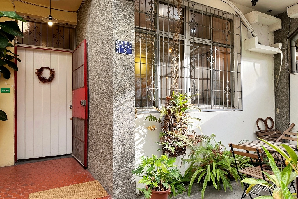 台中南屯｜小麥菓子 Komugi．黎明新村老宅甜點店，日本女生和台灣女生合開的戚風蛋糕店 @飛天璇的口袋