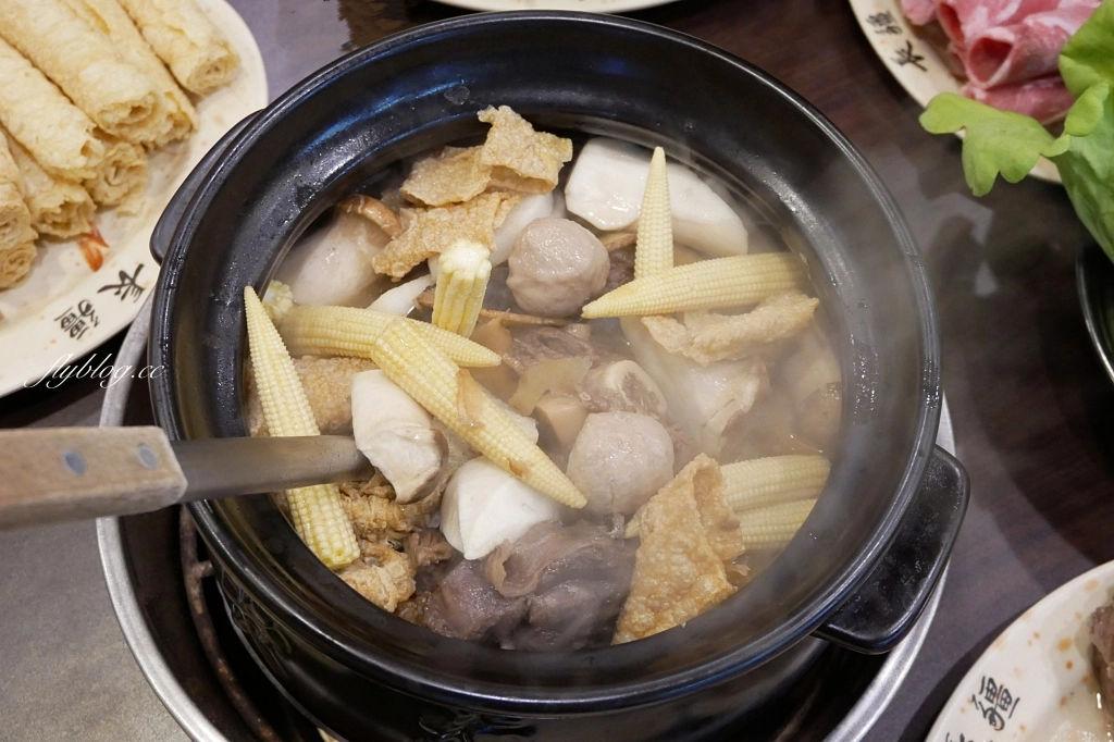 長疆炭燒羊肉爐-北屯店｜經濟實惠的連鎖羊肉爐專賣店，冬天限定全台暖暖開賣中 @飛天璇的口袋